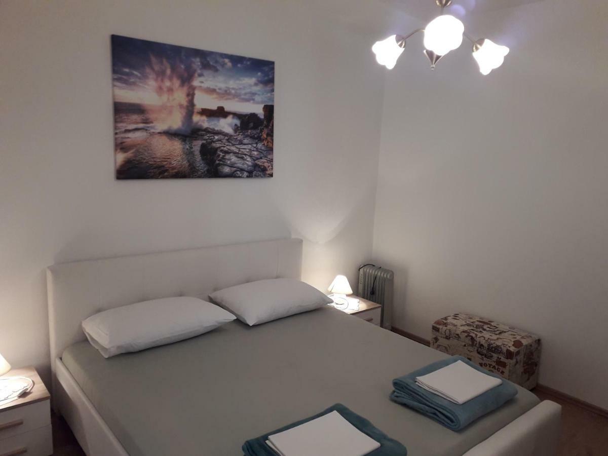 Apartman Helena سينج المظهر الخارجي الصورة